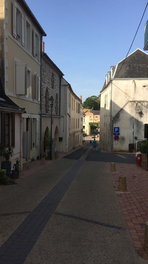 Holiday Home Villa Castel Marie Louise Neris-les-Bains Exterior photo